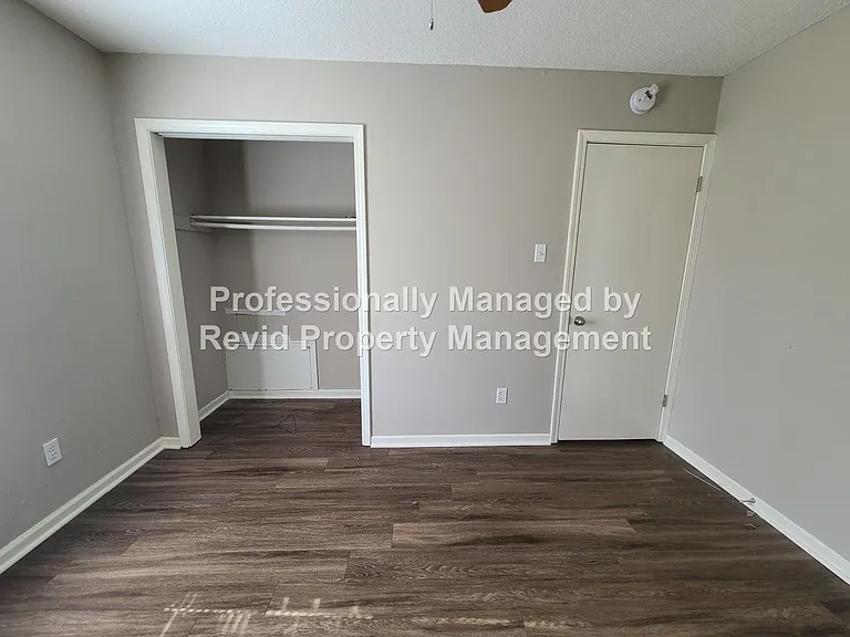 5157 Blacksmith Dr — Photo 15