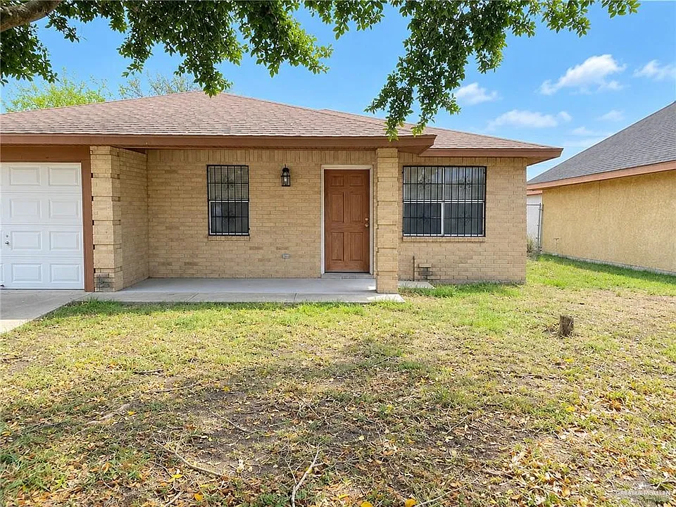 108 W La Quinta Dr