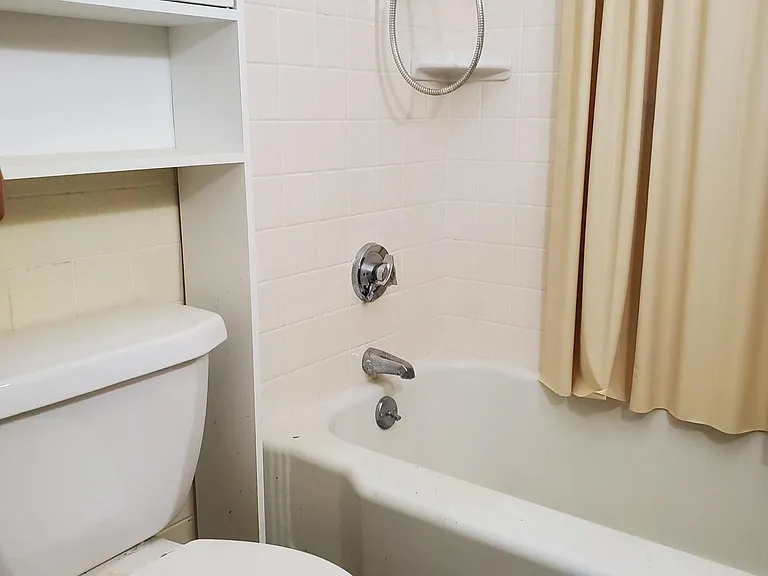 183 Laurel St — Photo 24