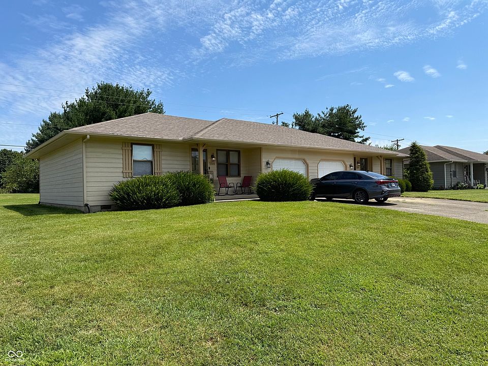 1st image of 624 Hillcrest Cir