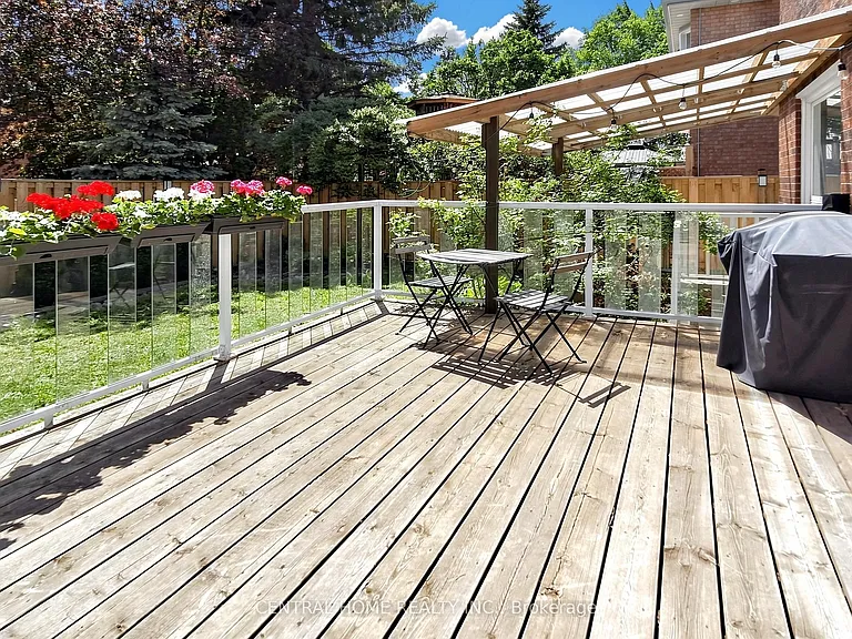 48 Ballard Cres — Photo 47