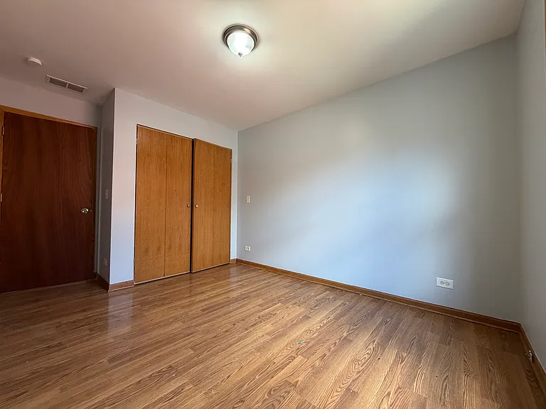 3325 W Fulton Blvd #2 — Photo 5