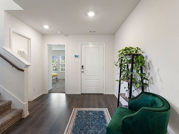 5th image of 1012 Euston St