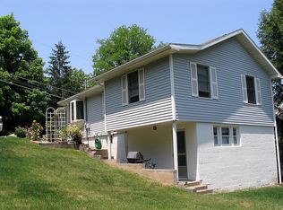 31 Cleveland Ave, Morgantown, WV 26501