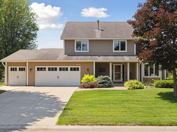 13875 Duluth Dr, Apple Valley, MN 55124