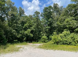 7050 Topez Dr, Crossville, TN 38572
