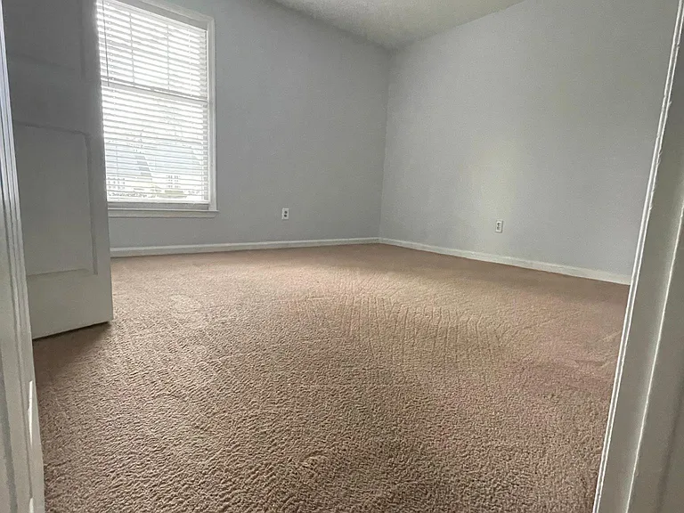 1506 Wenwood Ct — Photo 6