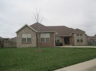 1110 N 19th Ave, Ozark, MO 65721