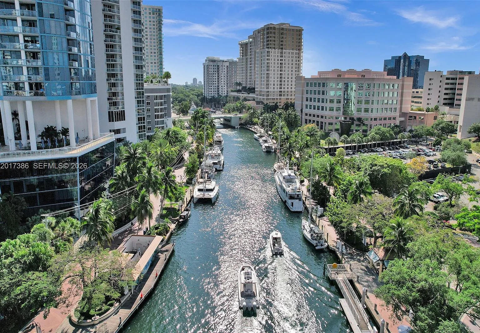 100 Las Olas Condo — Photo 2
