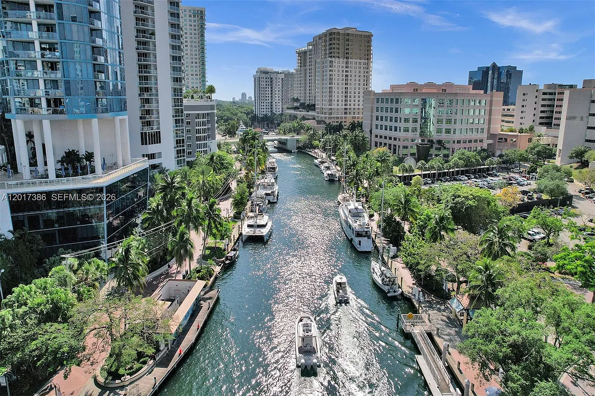 Building Photo - 100 E Las Olas Blvd #3602