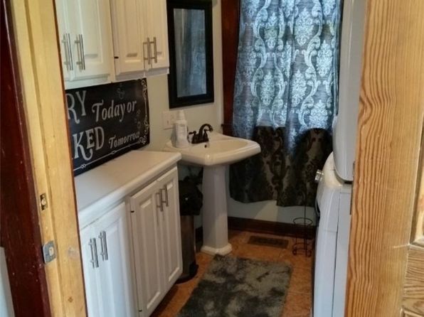 225 W Oak Street, Campbellsburg, IN 47108