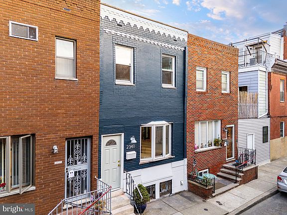 4th image of 2341 S Rosewood St