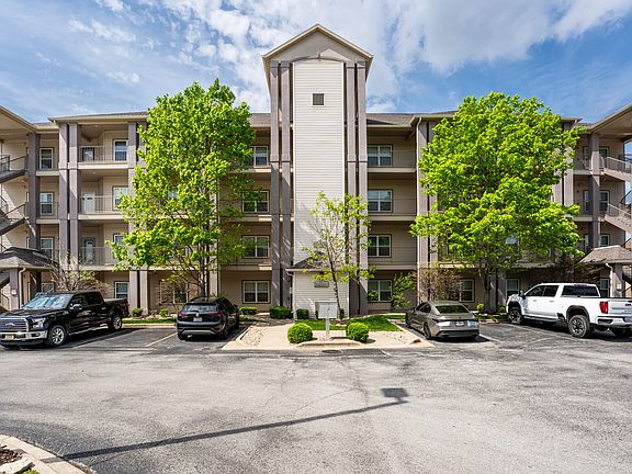 3rd image of 730 Emerald Pointe Drive #235