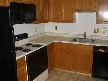 5th image of 18975 Highstream Dr