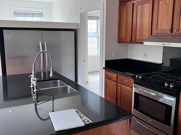 4th image of 2157 S Clarkson St #1