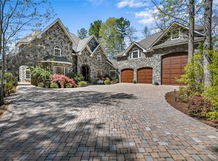 246 E Waters Edge Ln, West Union, SC 29696
