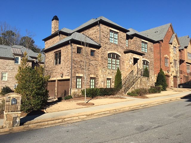 2nd image of 1750 Buckhead Ln NE