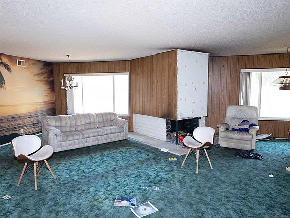3rd image of 2117 E Cameron Ave
