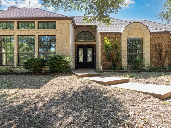 908 Forest Glen Dr, Desoto, TX 75115