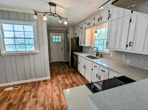 2035 Killian Hill Rd SW, Snellville, GA 30039