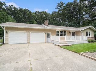 15041 Bignell Dr, Grand Haven, MI