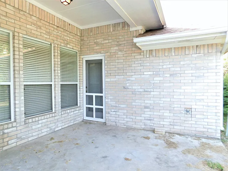 3721 Calvert Ln — Photo 25
