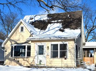 580 E 4th St, Lockport, IL 60441