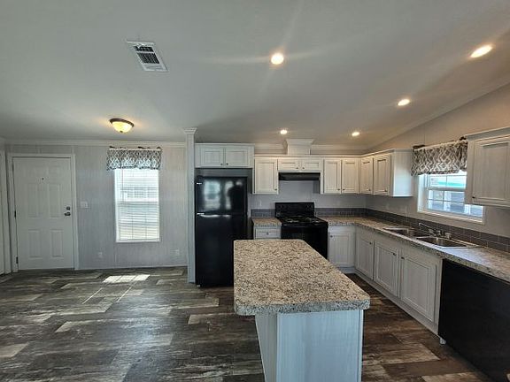 2nd image of 4125 Park St N #109