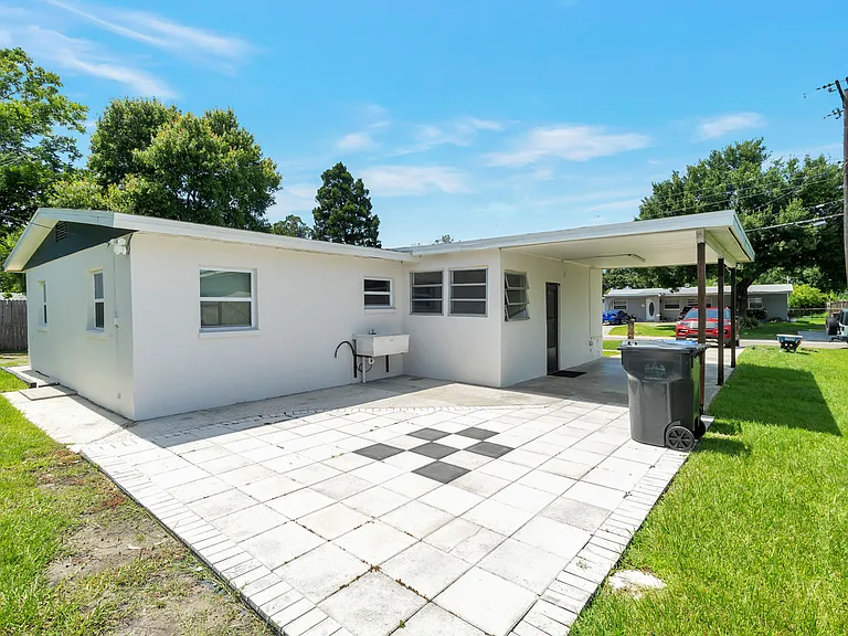 7703 Southside Ln — Photo 21