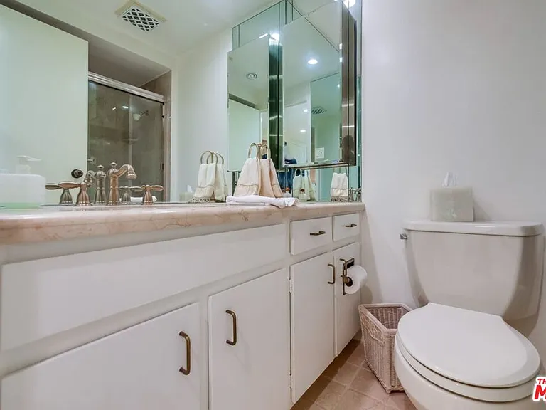4337 Marina City #241 — Photo 24