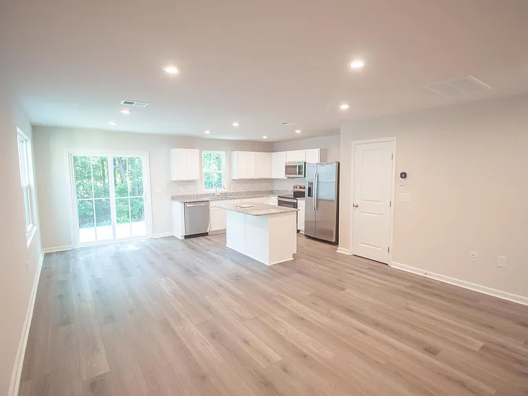 261 Christiana Ln #F — Photo 6
