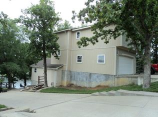 55 S Lake Shore Dr, Lake Lotawana, MO 64086