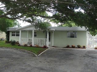 19037 SE Hillcrest Dr, Jupiter, FL 33469