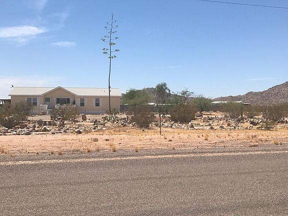3rd image of 55367 W La Barranca Dr