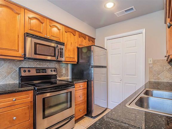 4th image of 5751 Cedar Creek Dr