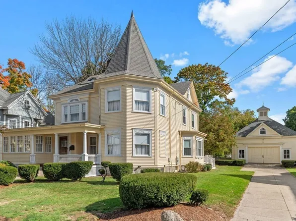 54 Union St, Mansfield, MA 02048