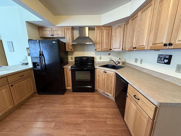 4th image of 301 East Whitefish ROAD