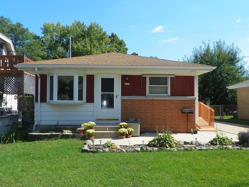 1st image of 4120 S Quincy Ave
