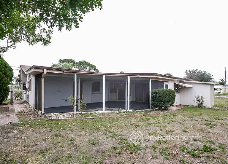1754 Forest Rd — Photo 18