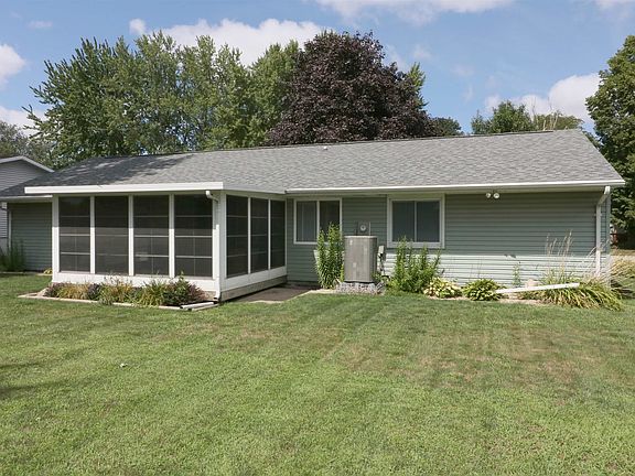 4th image of 304 9th St SW