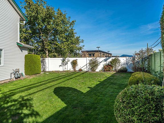 4th image of 5765 Vedder Rd #101
