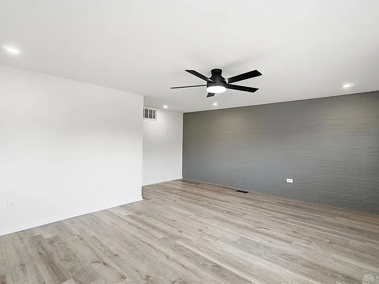 3205 Ackerman Blvd — Photo 11