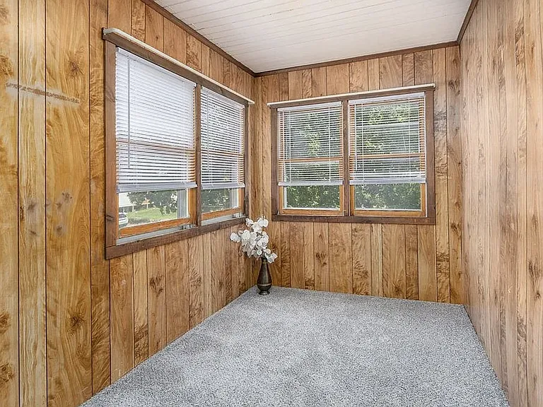 54 Maple St #B — Photo 4
