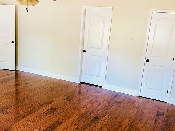 4th image of 317 N Demanade Blvd