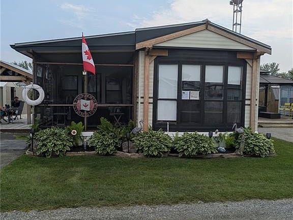 2nd image of 92 Clubhouse Rd #51