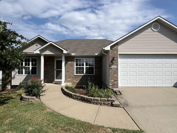 723 Iron Horse Dr, Warrensburg, MO 64093