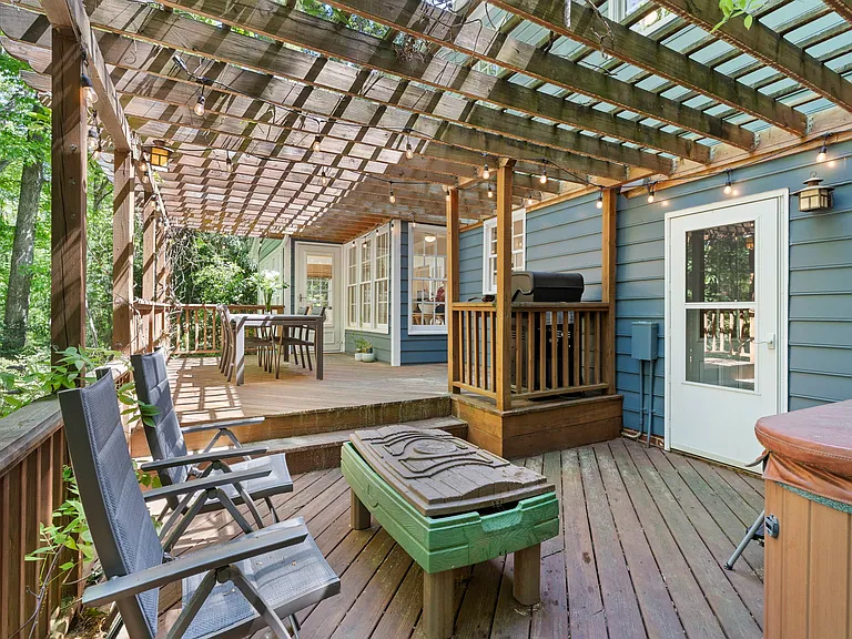 1011 New Chester Ct — Photo 51