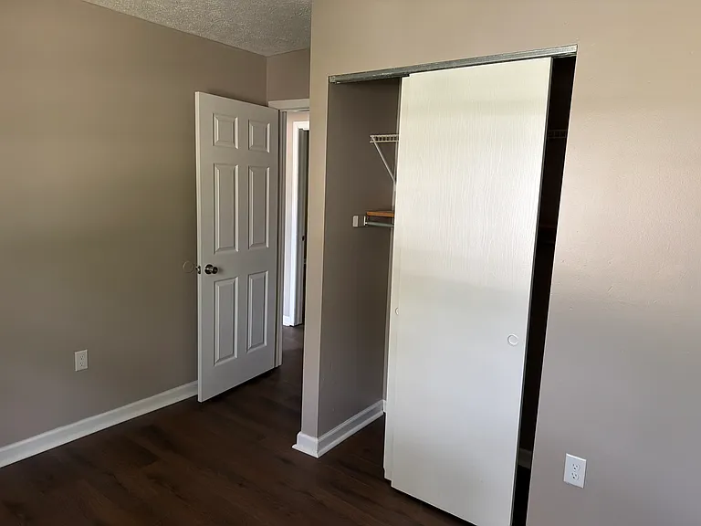 4979 Mercedes Dr — Photo 14