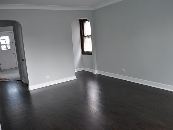 5th image of 6549 S Komensky Ave