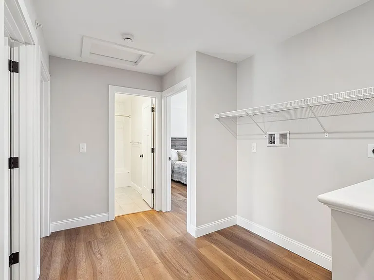 Bayberry Commons- 3 Bedroom 2.5 Bath Townhomes with 2 Car Garage — Photo 16